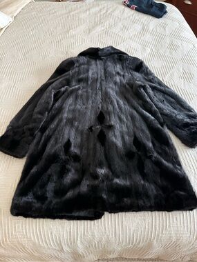 Black Women's Mink Fur Coat - Classic Luxe Outerwear